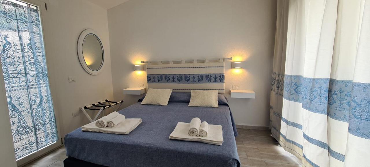 Le Pavoncelle Villa Budoni Exteriör bild